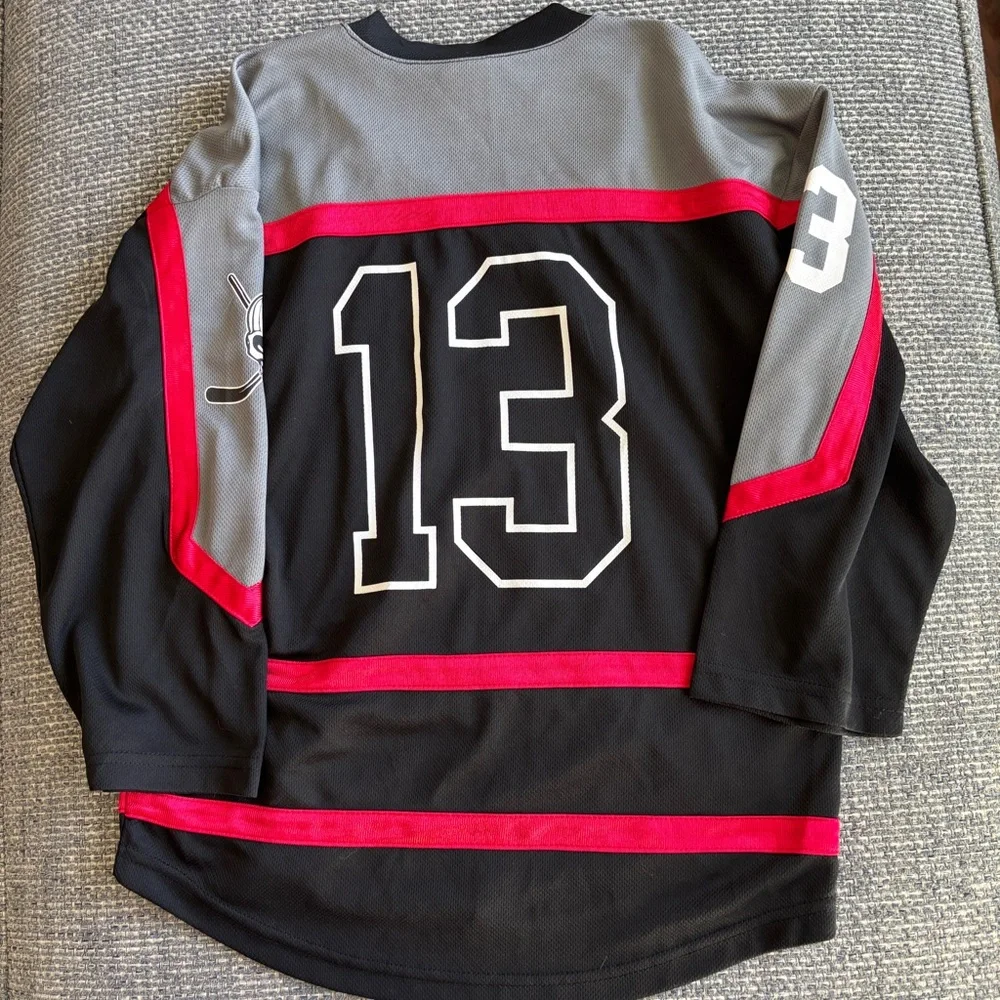 Spirit Halloween Slasher Hockey Skull “Jason” Jersey Medium Friday 13th Costume